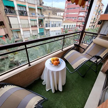 Homestay Amistosa, Habitacion Con Balcon, Alicante, Playa, Centro, Rambla, Mercado Alicante