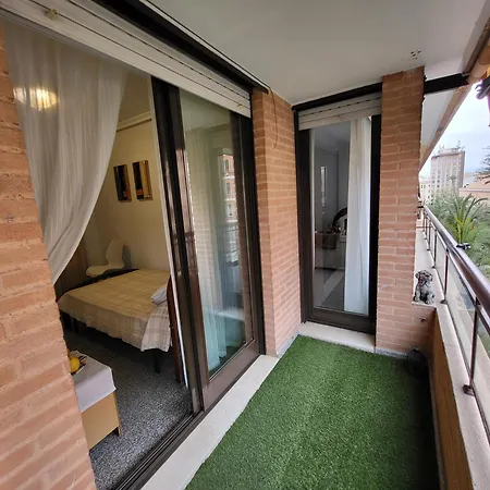 Amistosa, Habitacion Con Balcon, Alicante, Playa, Centro, Rambla, Mercado