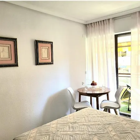 Amistosa, Habitacion Con Balcon, Alicante, Playa, Centro, Rambla, Mercado * Alicante