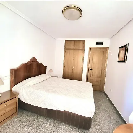 Amistosa, Habitacion Con Balcon, Alicante, Playa, Centro, Rambla, Mercado